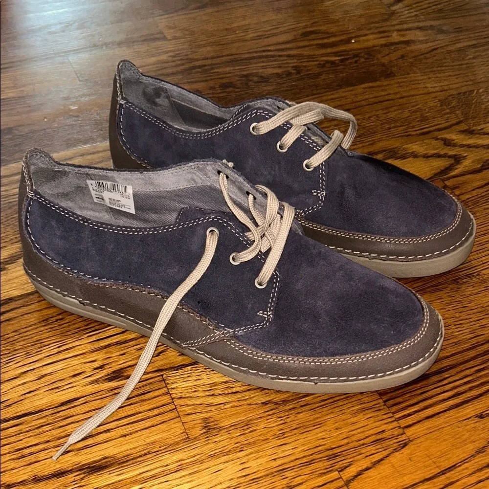 Clarks Men's Navy Suede Lace-up Loafers with Cream Laces Size 12